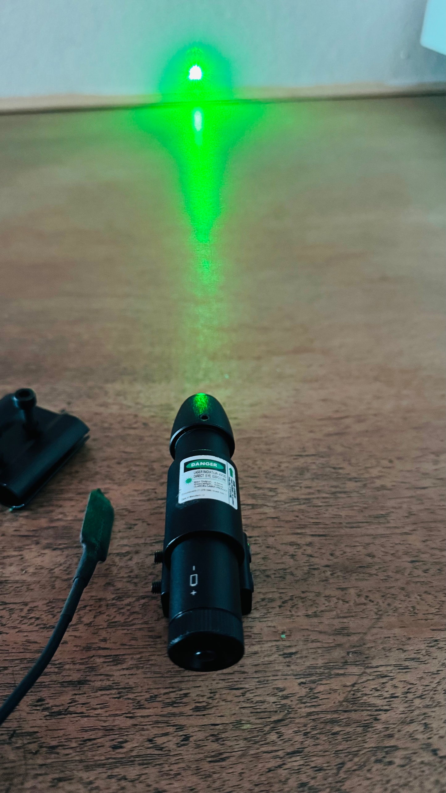 Green Laser with Mounts